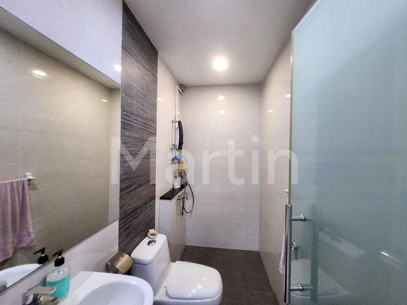 5 Bed Corner Terrace (Landed) for Rent in  East Coast Terrace - Image 3